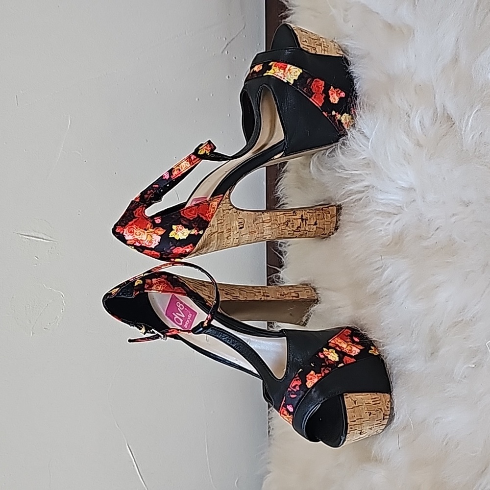 DV8 Dolce Vita floral platform very high heel shoes ankle strap leather cork